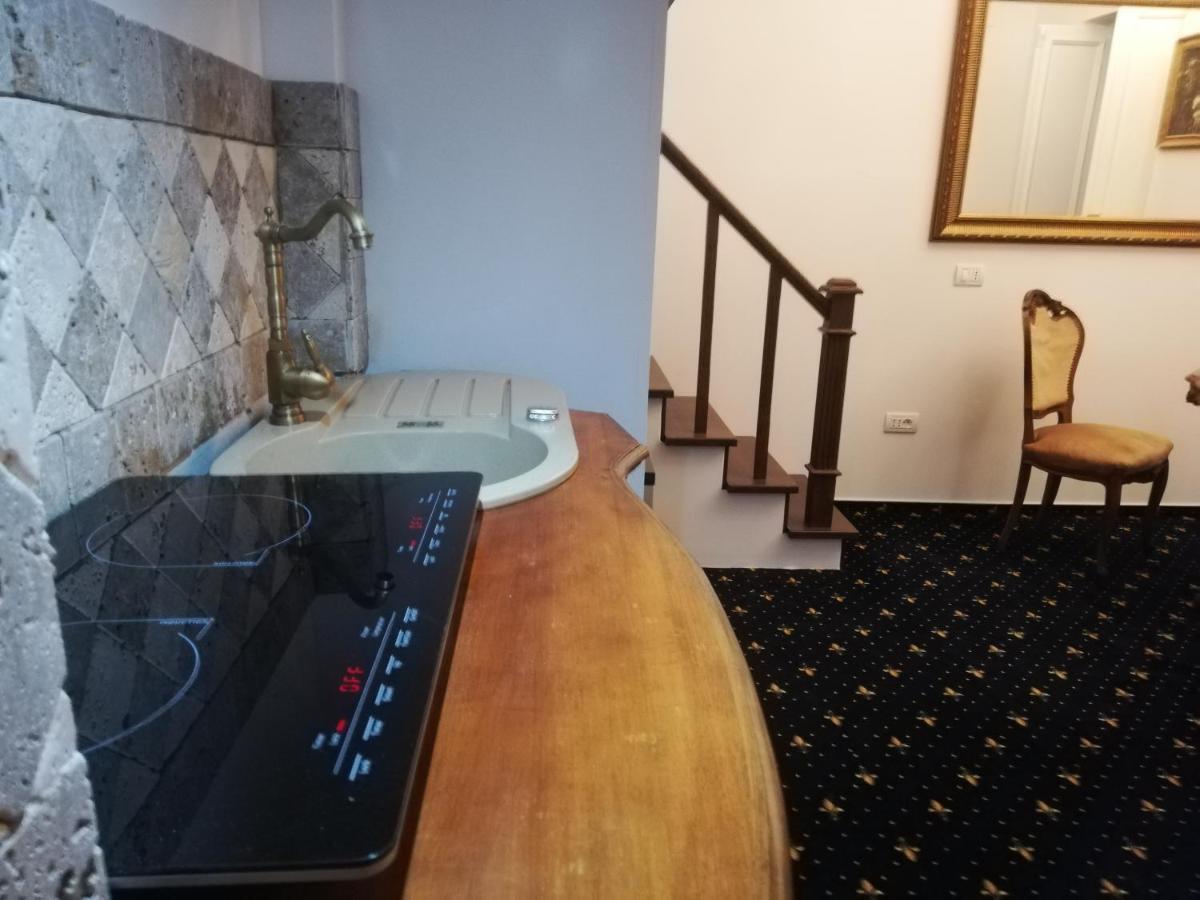 Weiss Little Palace Braşov Eksteriør billede