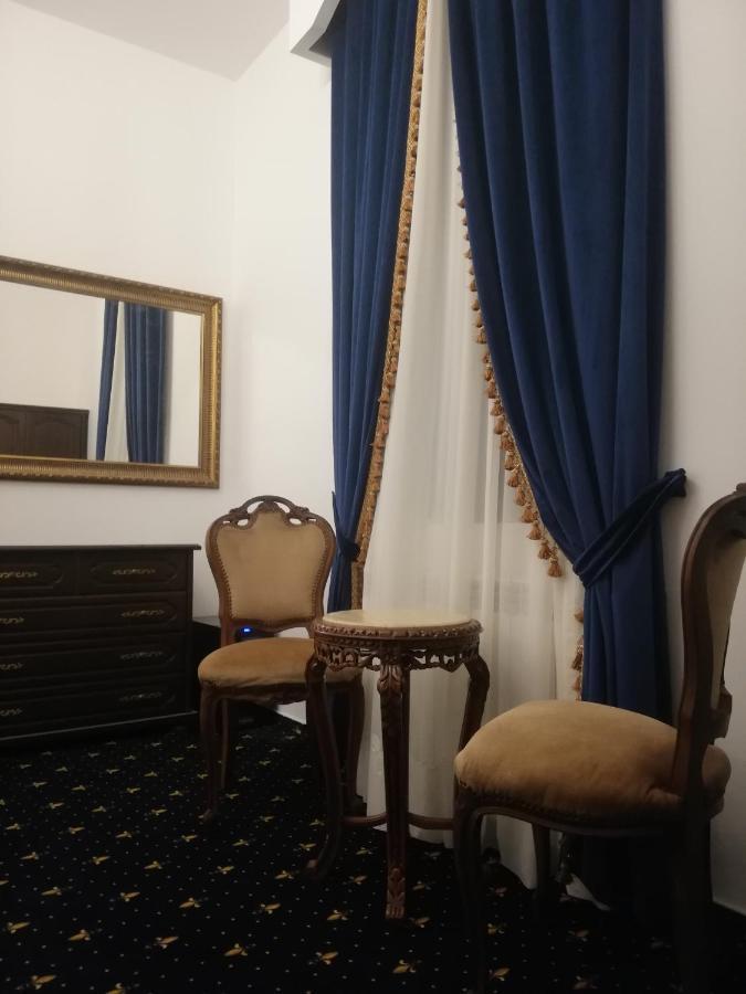 Weiss Little Palace Braşov Eksteriør billede