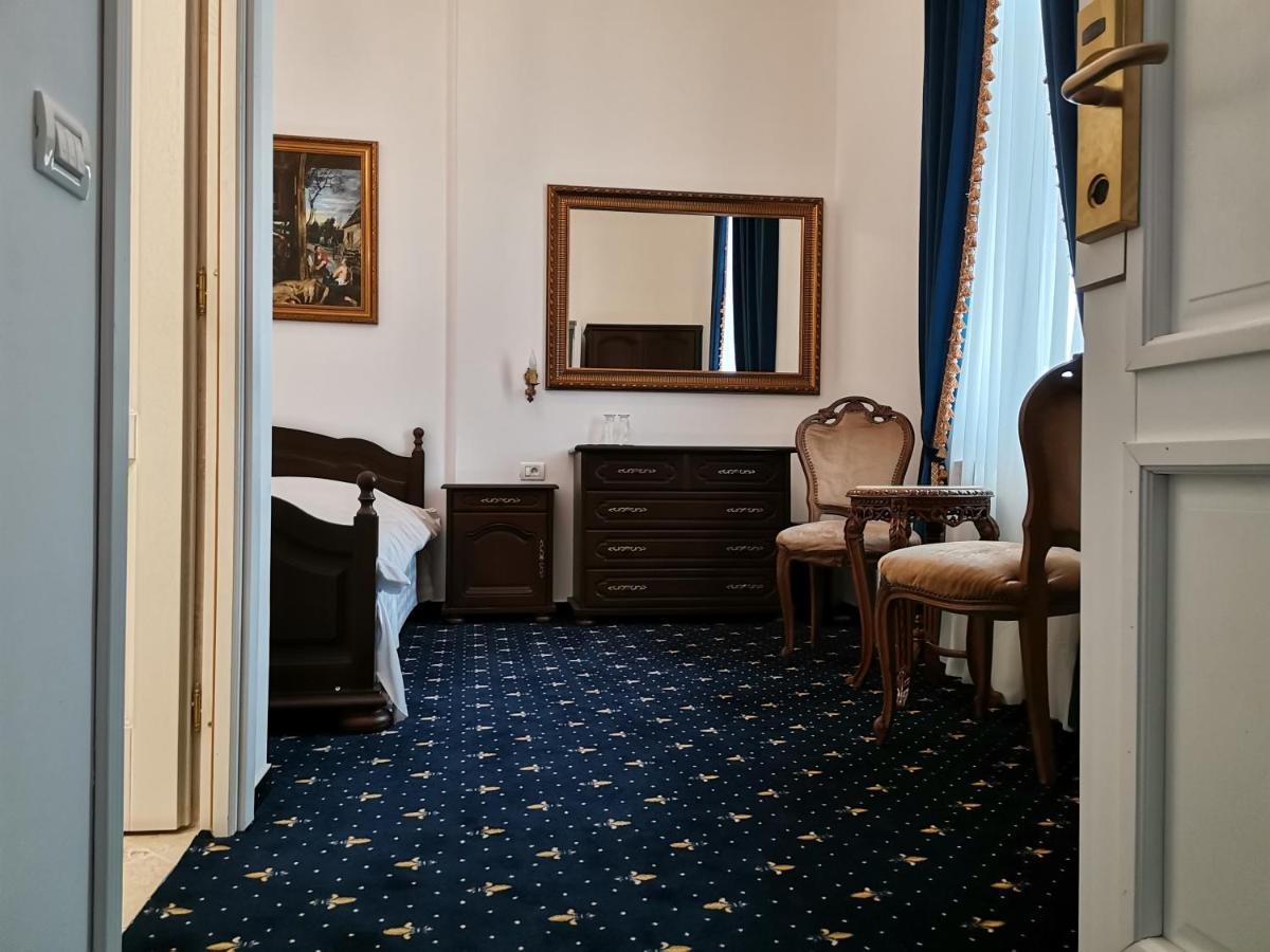Weiss Little Palace Braşov Eksteriør billede