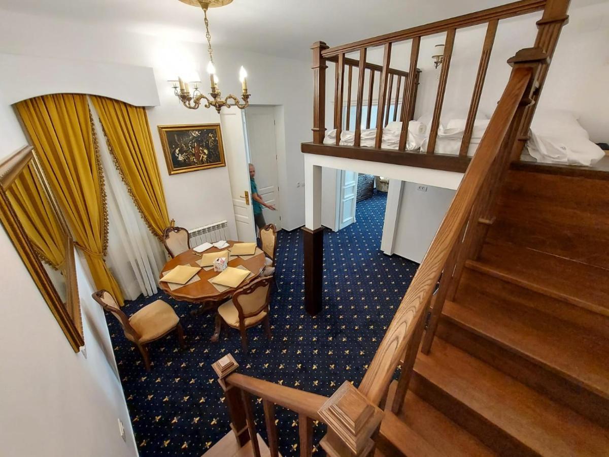 Weiss Little Palace Braşov Eksteriør billede